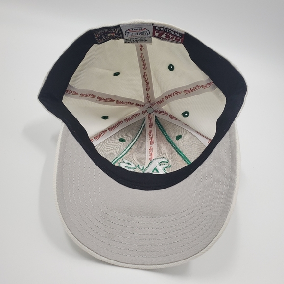 Mitchell & Ness Oakland A's Vintage Baseball Hat Embroidered - Picture 5 of 6